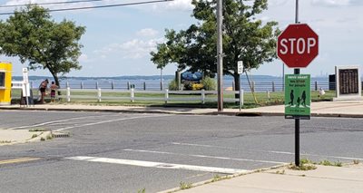 Street Smart sign on display in Union Beach